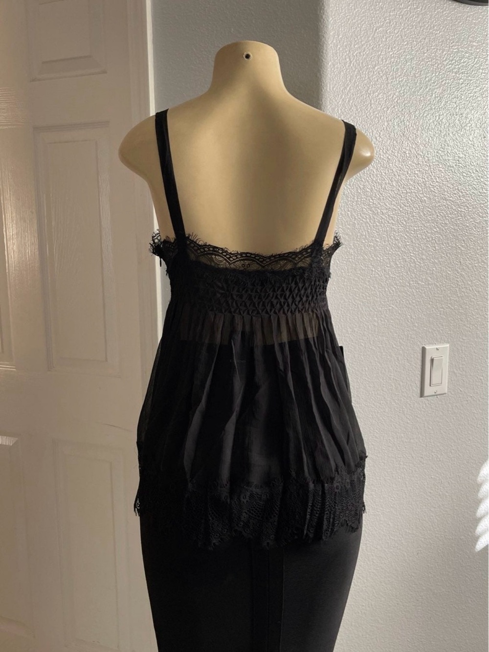 New Bebe size M Sheer Lace-Trim Black Cami Top - Picture 3 of 3